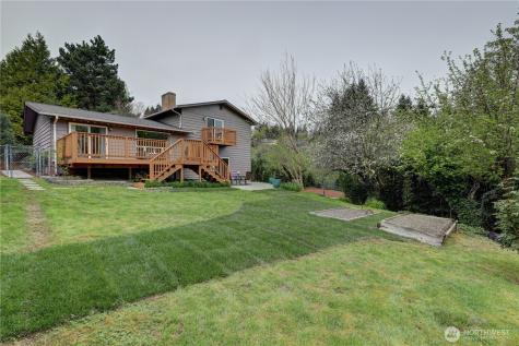13528 95th Avenue NE Kirkland WA 98034