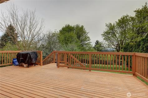 13528 95th Avenue NE Kirkland WA 98034