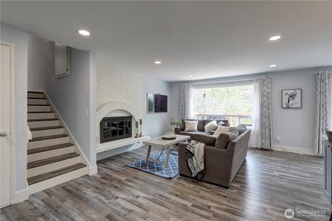 13528 95th Avenue NE Kirkland WA 98034