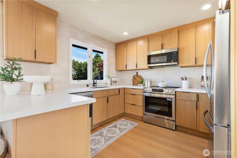 6807 57th Street NE Marysville WA 98270