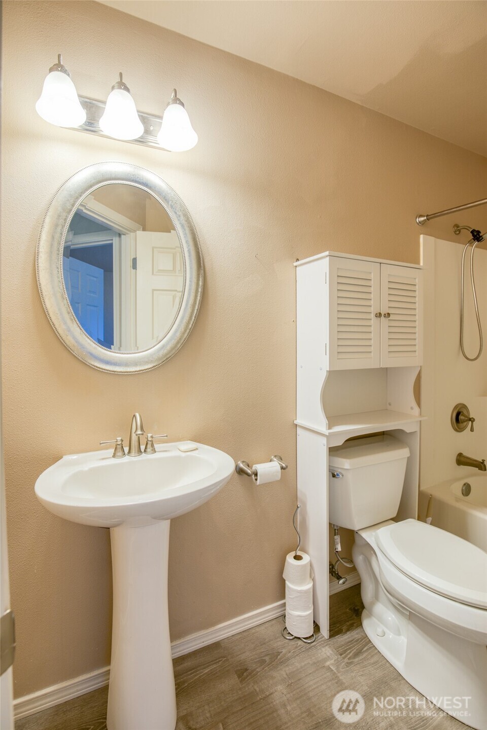 659 Chinook Avenue SE Ocean Shores WA 98569