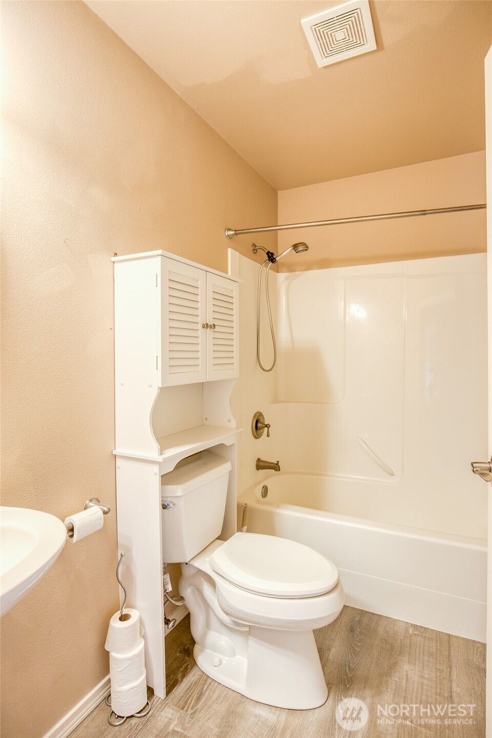 659 Chinook Avenue SE Ocean Shores WA 98569
