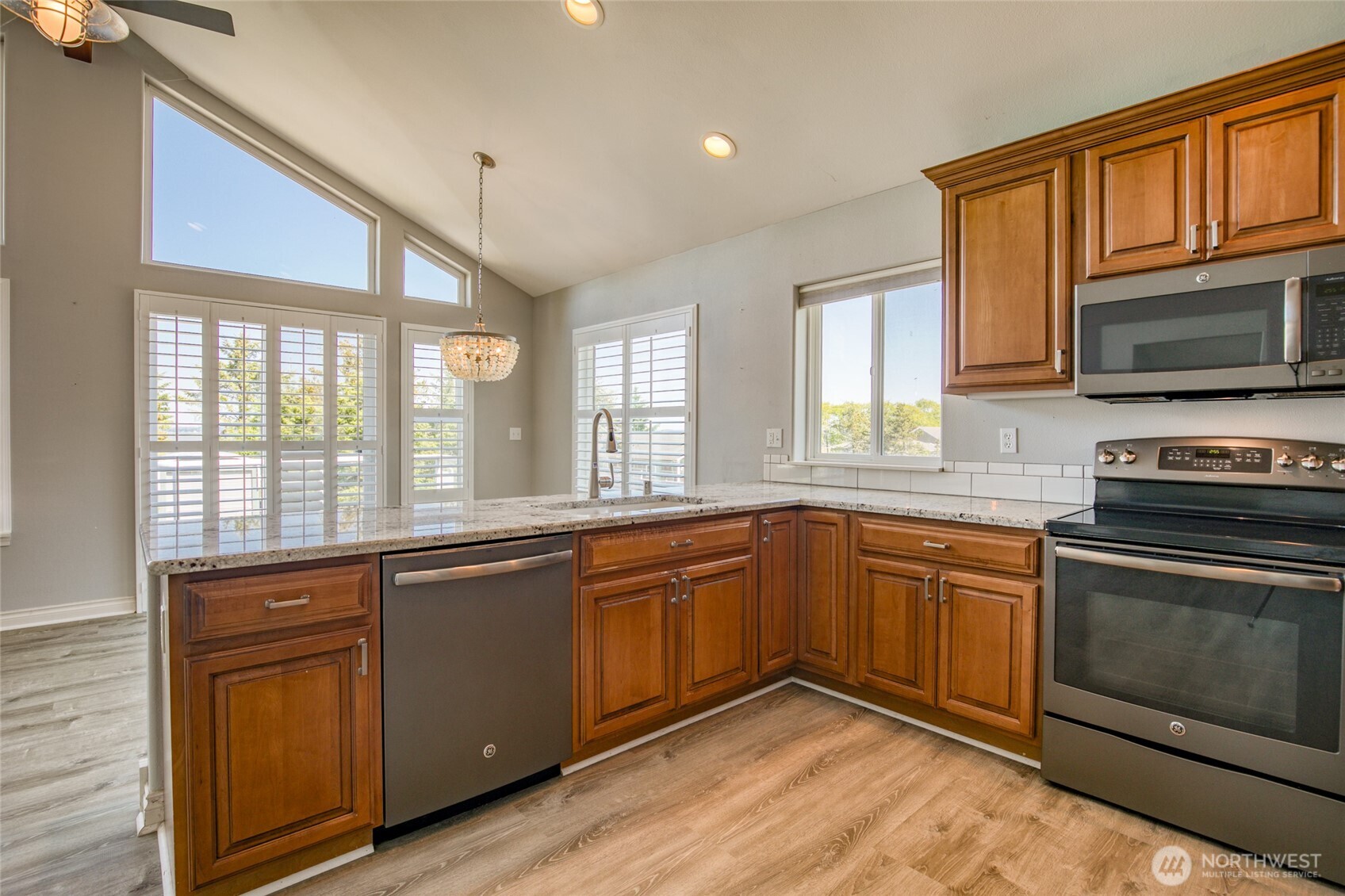 659 Chinook Avenue SE Ocean Shores WA 98569