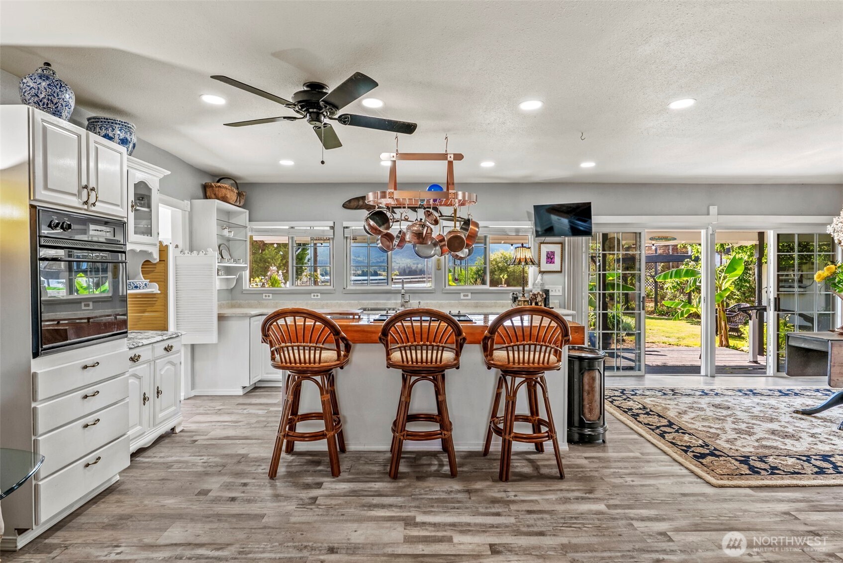 10 E Sunny Sands Road Cathlamet WA 98612
