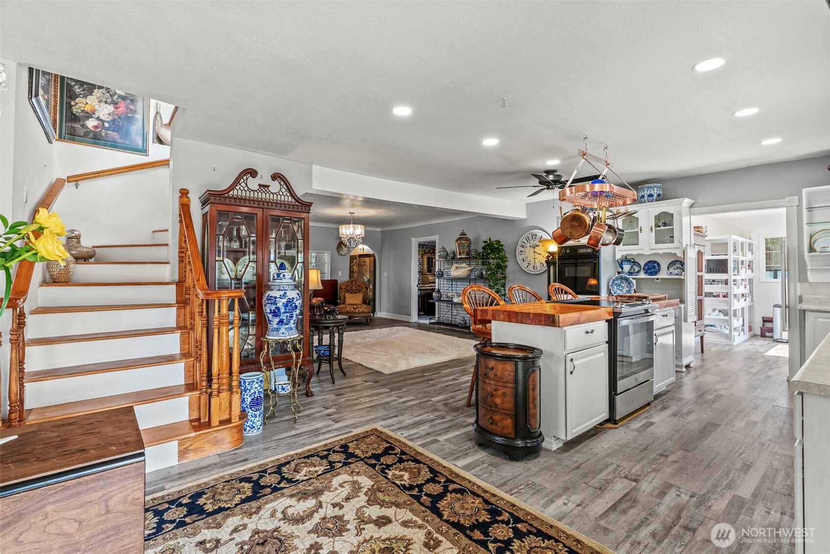 10 E Sunny Sands Road Cathlamet WA 98612