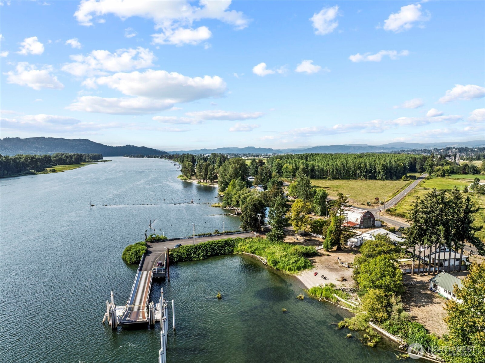 10 E Sunny Sands Road Cathlamet WA 98612