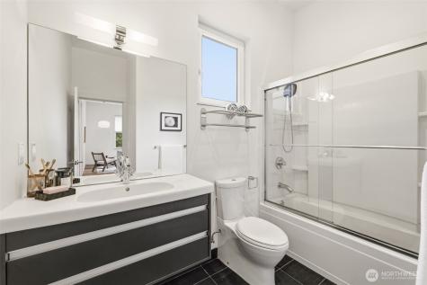 4019 131st Place SE Bellevue WA 98006