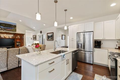 24 Pelton Court Port Ludlow WA 98365
