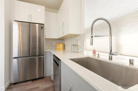 947 NW 56th Street Seattle WA 98107
