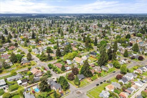 6134 S D Street Tacoma WA 98408