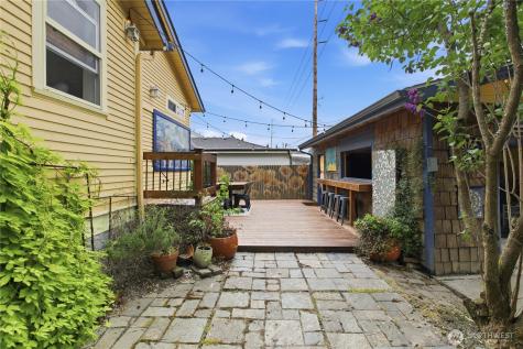 1515 N Anderson Street Tacoma WA 98406