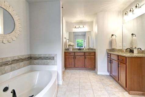 21218 SE 260th Street Maple Valley WA 98038
