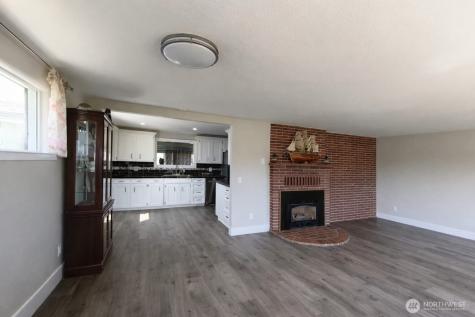 108 W Bartlett Road Lynden WA 98264
