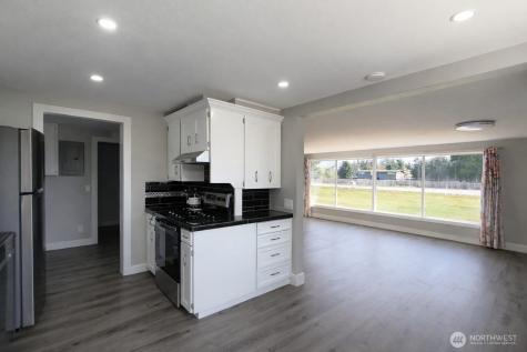 108 W Bartlett Road Lynden WA 98264