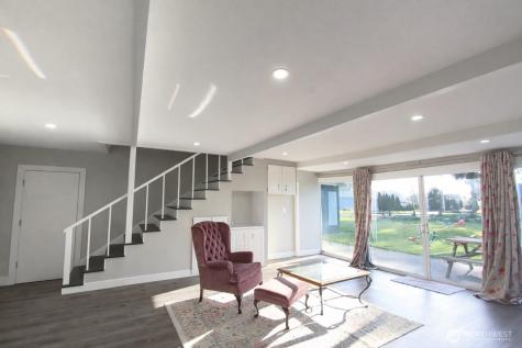 108 W Bartlett Road Lynden WA 98264