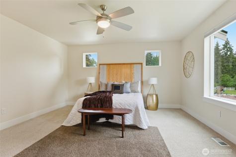3109 108th Avenue E Edgewood WA 98372