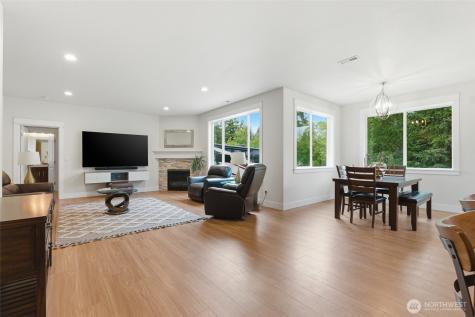 3109 108th Avenue E Edgewood WA 98372