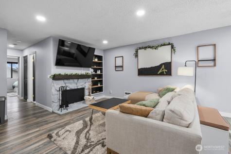 1826 S 330th Federal Way WA 98003