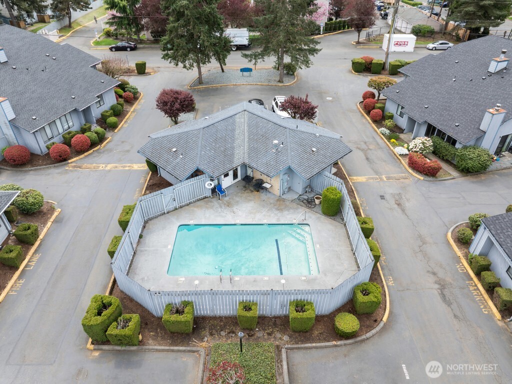 1826 S 330th Federal Way WA 98003