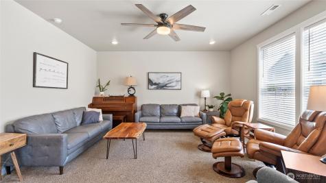 8215 Cardinal Peak Street West Richland WA 99353