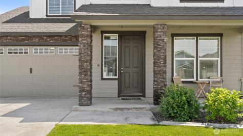 8215 Cardinal Peak Street West Richland WA 99353