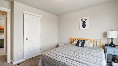8215 Cardinal Peak Street West Richland WA 99353