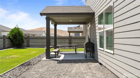 8215 Cardinal Peak Street West Richland WA 99353
