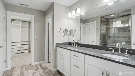 18847 SE 123rd Place Renton WA 98058