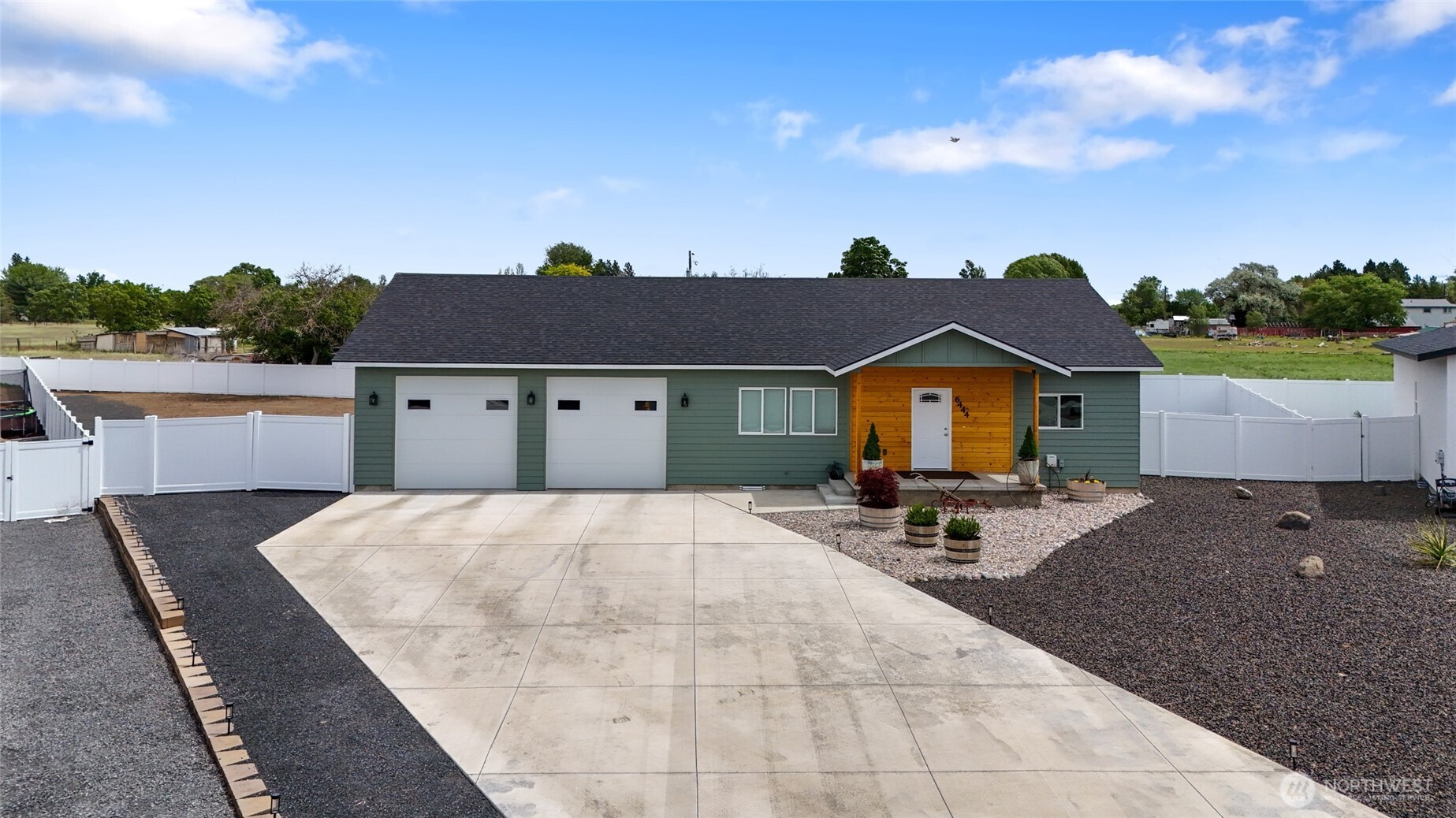 6444 Rd 2.05 NE Moses Lake WA 98837