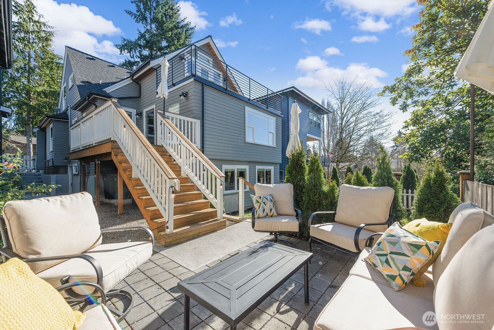 7511 41st Avenue NE Seattle WA 98115
