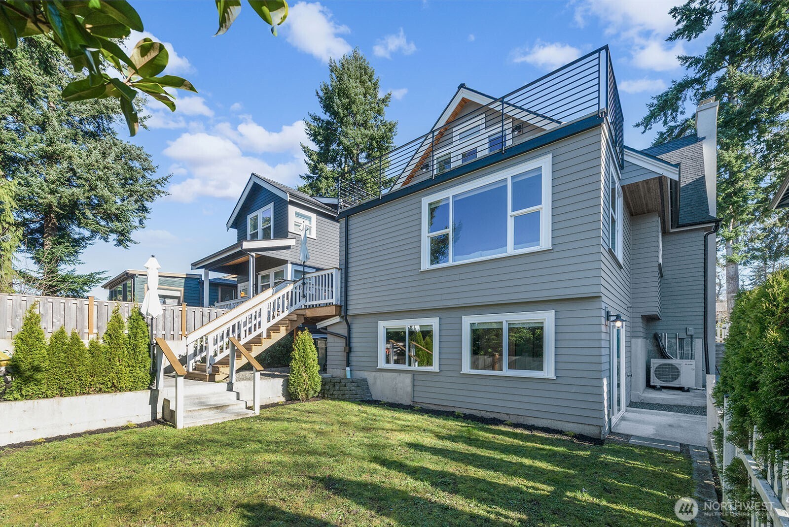 7511 41st Avenue NE Seattle WA 98115