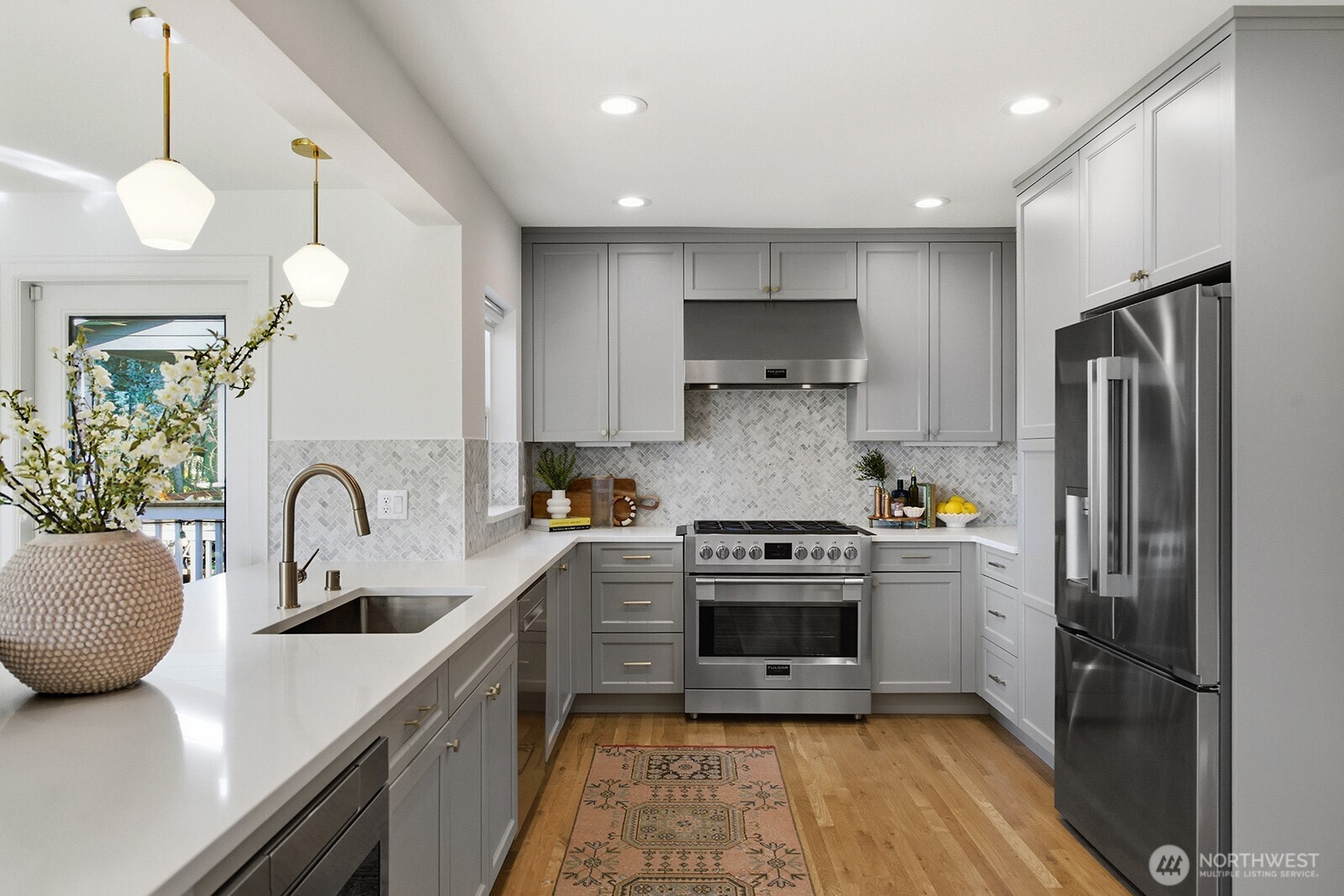 7511 41st Avenue NE Seattle WA 98115