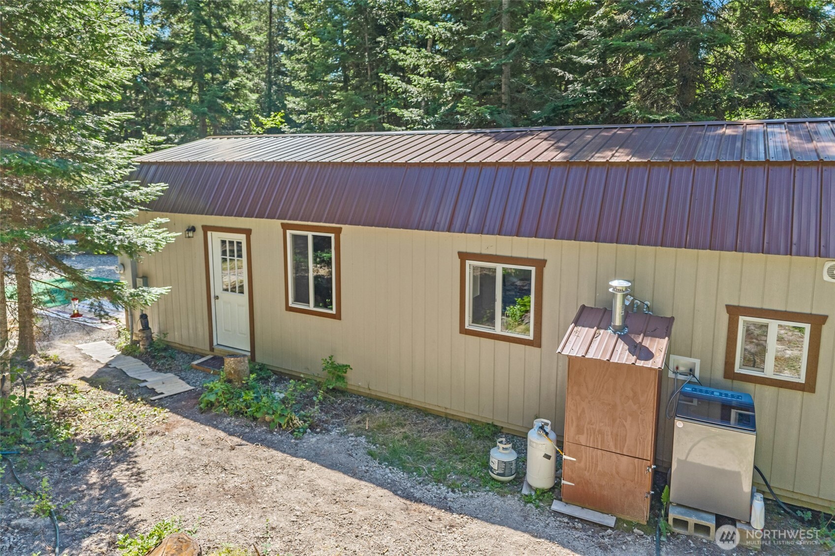28922 Le Clerc Road N Ione WA 99139