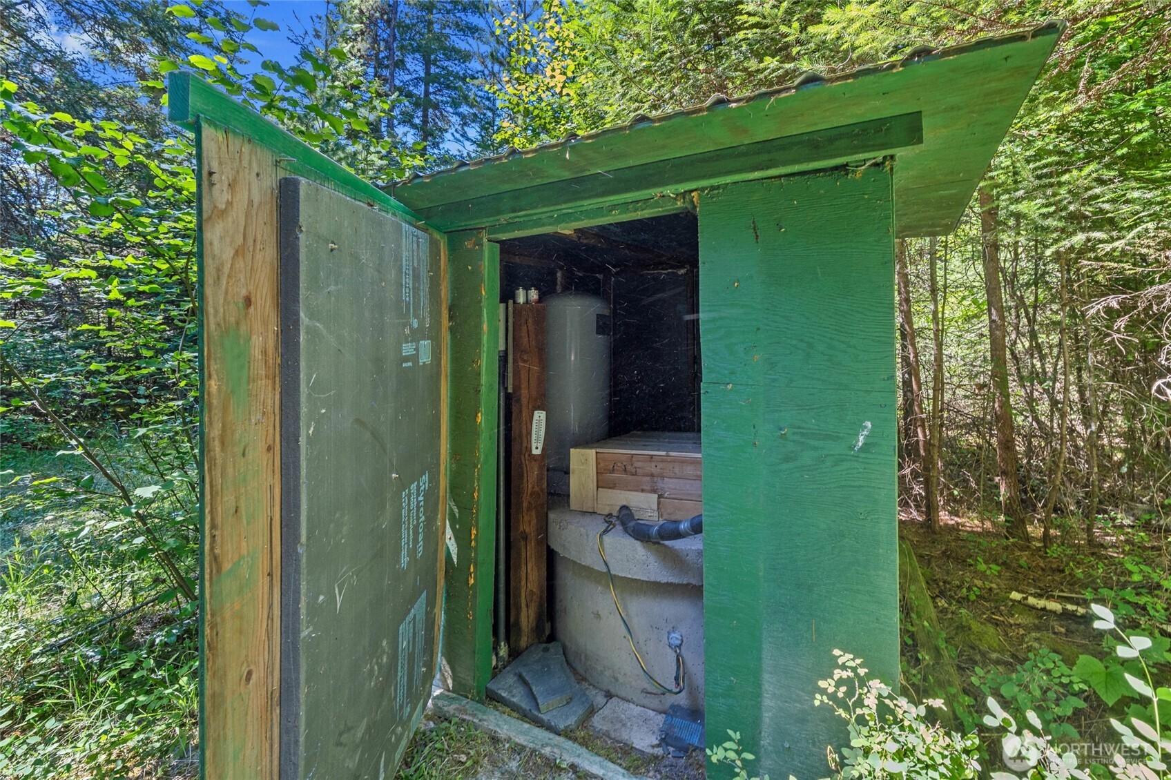 28922 Le Clerc Road N Ione WA 99139