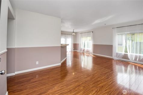 1707 Ginger Place E Port Orchard WA 98366