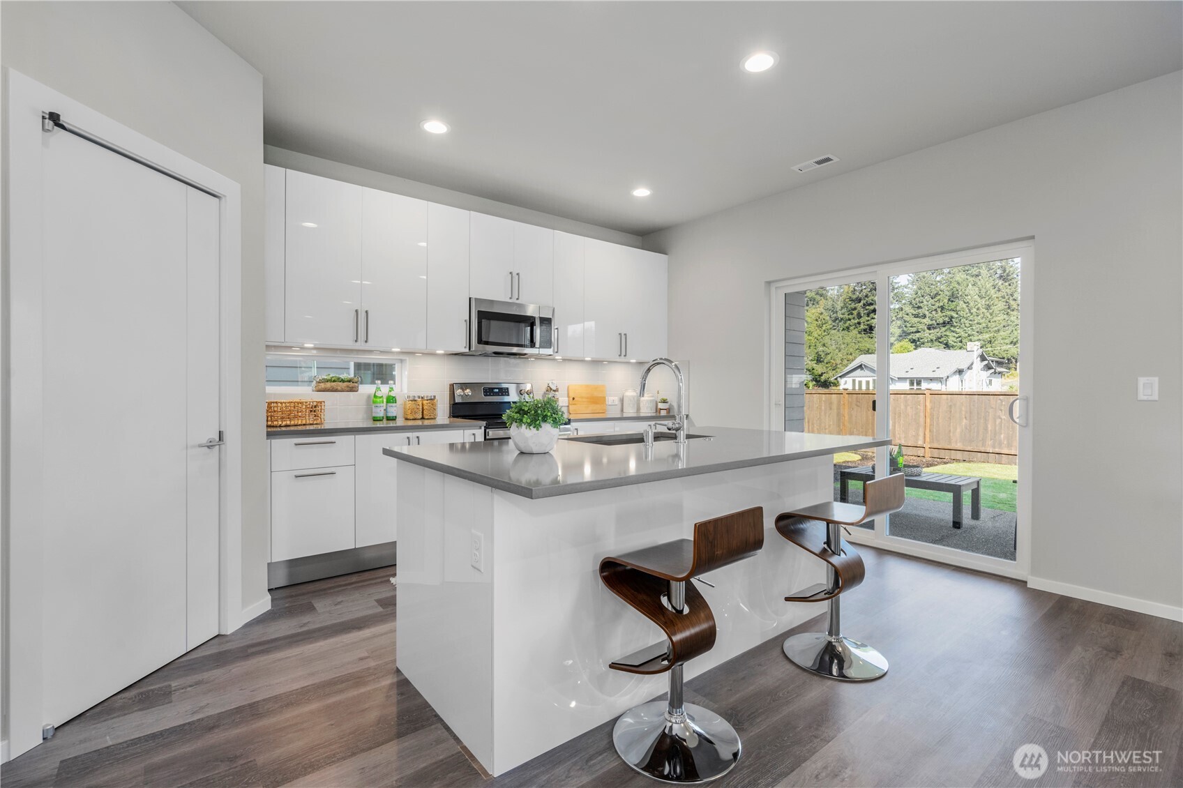 13826 Brookdale Lane E Tacoma WA 98445