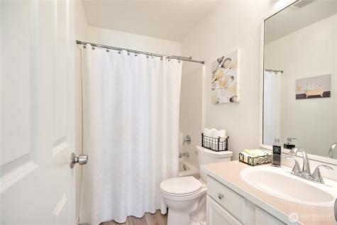 802 62nd Street SE Auburn WA 98092