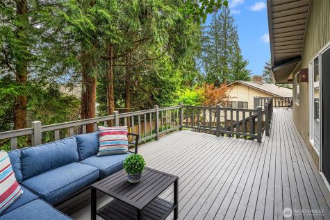 1516 184th Avenue NE Bellevue WA 98008