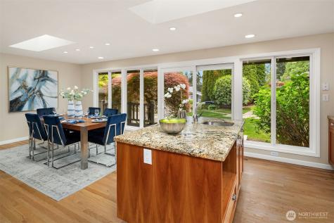 1516 184th Avenue NE Bellevue WA 98008