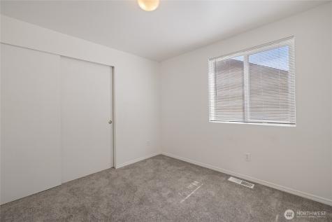 1214 S Cheyenne Court Tacoma WA 98405