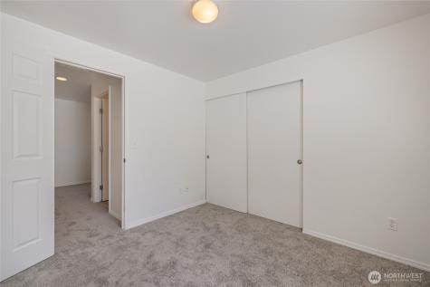 1214 S Cheyenne Court Tacoma WA 98405