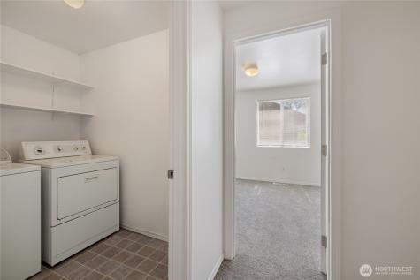1214 S Cheyenne Court Tacoma WA 98405