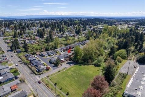 1214 S Cheyenne Court Tacoma WA 98405