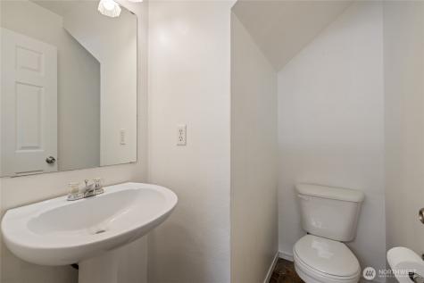1214 S Cheyenne Court Tacoma WA 98405