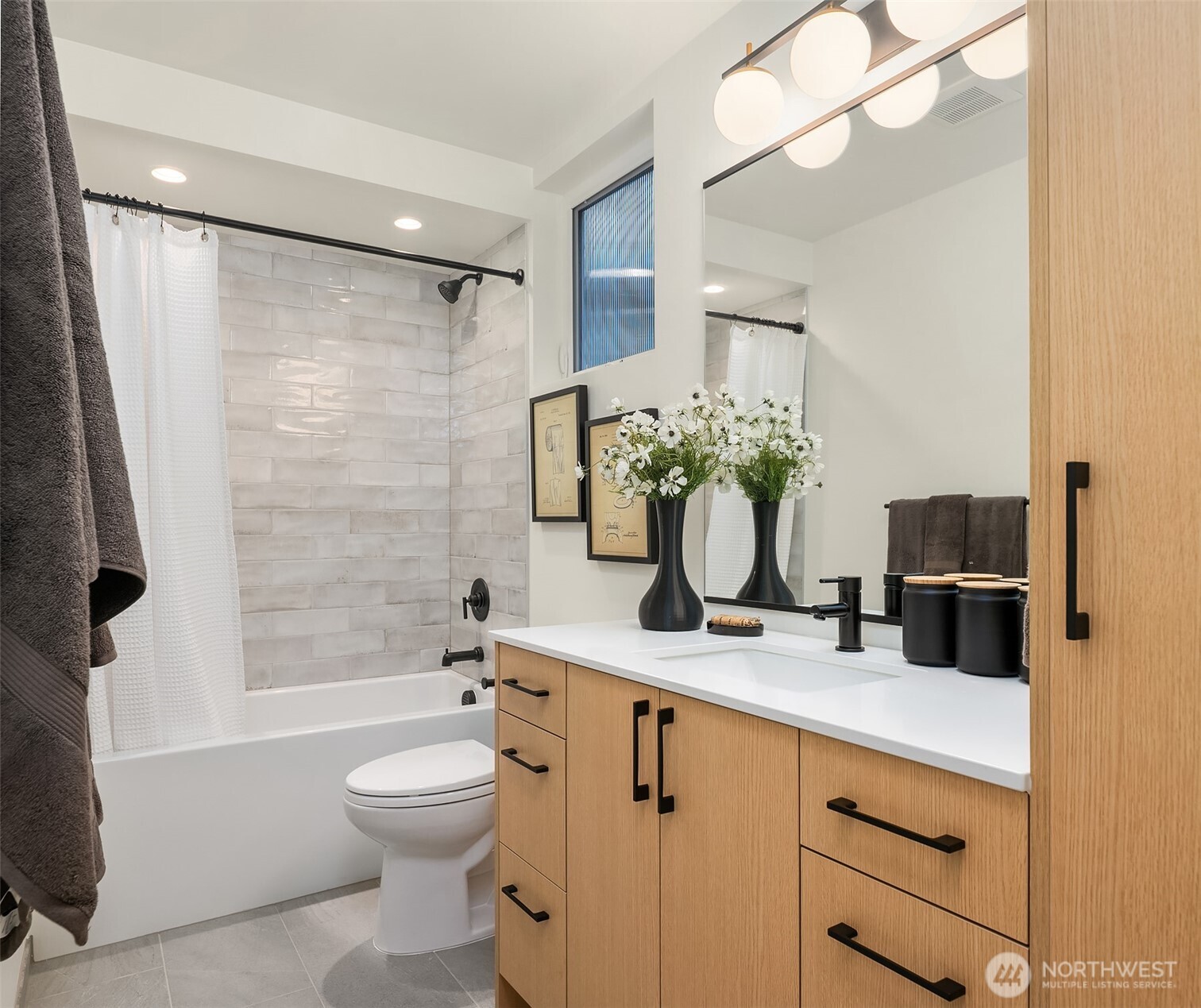 1457 22nd Avenue Seattle WA 98122