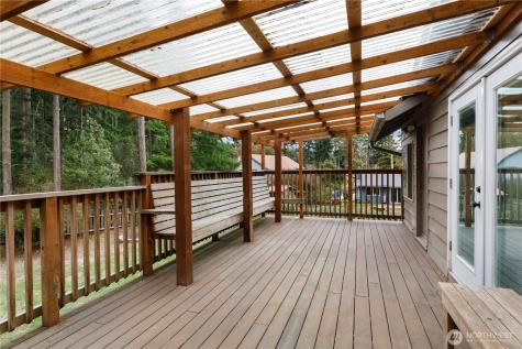 1904 Fir Woods Place Oak Harbor WA 98277