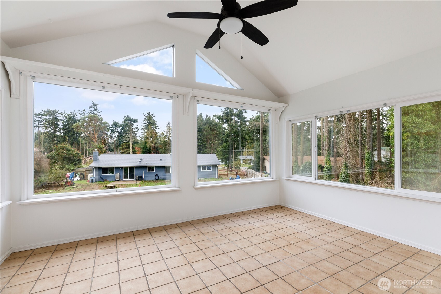 1904 Fir Woods Place Oak Harbor WA 98277