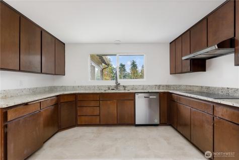 1904 Fir Woods Place Oak Harbor WA 98277