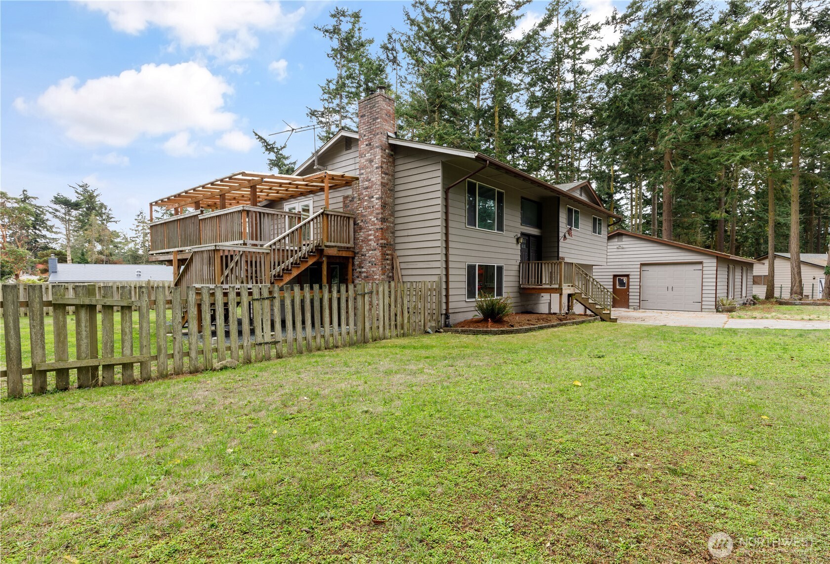 1904 Fir Woods Place Oak Harbor WA 98277