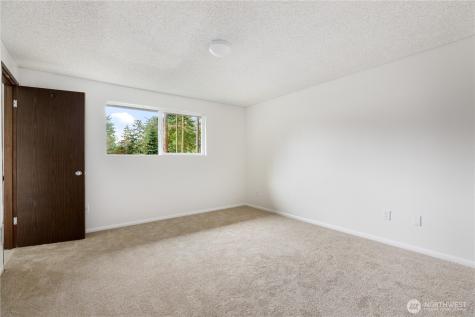 1904 Fir Woods Place Oak Harbor WA 98277